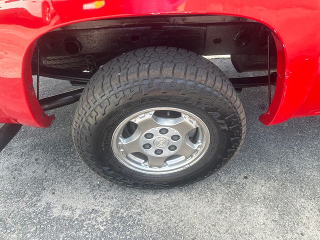 2001 Chevrolet Silverado 1500 LS - 23030799 - 16