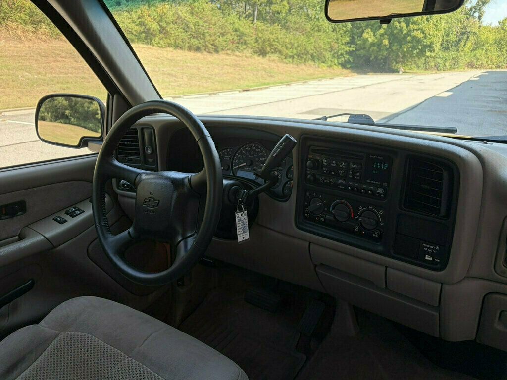 2001 Chevrolet Silverado 1500 Reg Cab 133.0" WB LS - 23079131 - 11