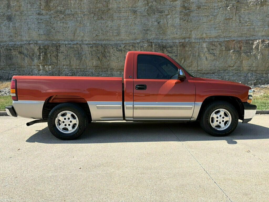 2001 Chevrolet Silverado 1500 Reg Cab 133.0" WB LS - 23079131 - 1