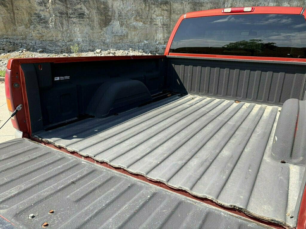 2001 Chevrolet Silverado 1500 Reg Cab 133.0" WB LS - 23079131 - 30