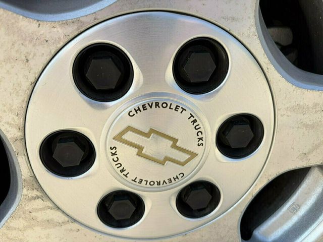 2001 Chevrolet Silverado 1500 Reg Cab 133.0" WB LS - 23079131 - 37
