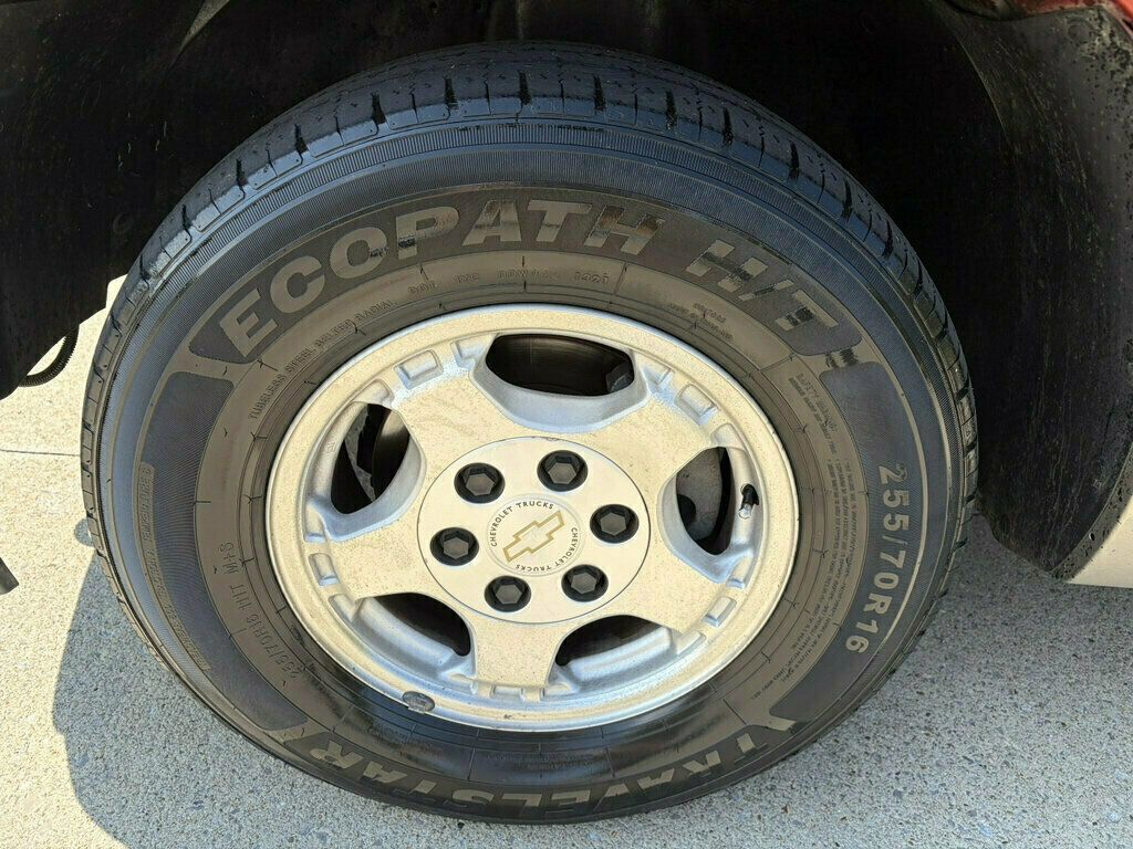 2001 Chevrolet Silverado 1500 Reg Cab 133.0" WB LS - 23079131 - 38