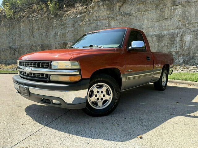 2001 Chevrolet Silverado 1500 Reg Cab 133.0" WB LS - 23079131 - 3