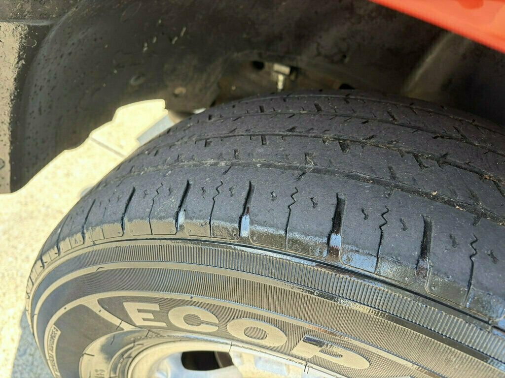2001 Chevrolet Silverado 1500 Reg Cab 133.0" WB LS - 23079131 - 39