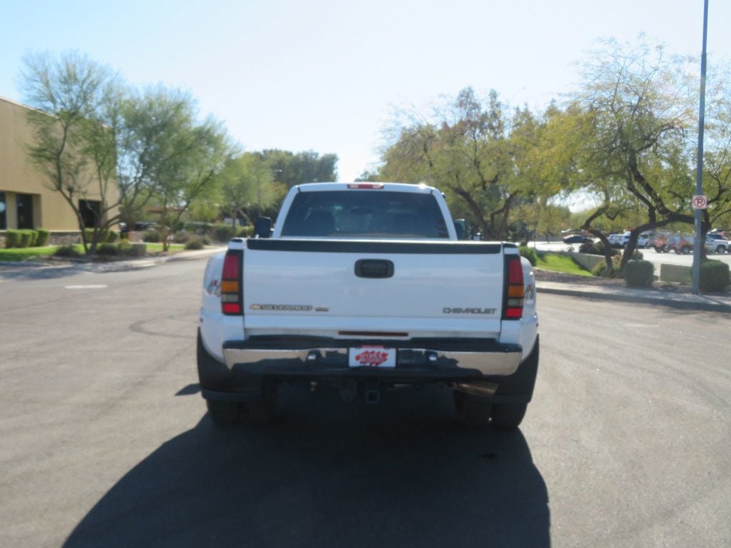 2001 Chevrolet Silverado 3500 4X4 ALLSION TRANNY 8.1 LITER EXTRA  CLEAN DUALY 3500 4X4  - 22743102 - 11