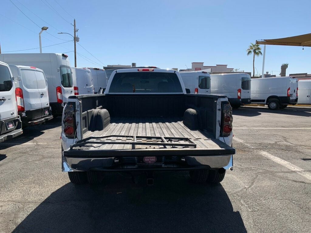 2001 Chevrolet Silverado 3500 Ext Cab 157.5" WB 4WD DRW LS - 22668665 - 42