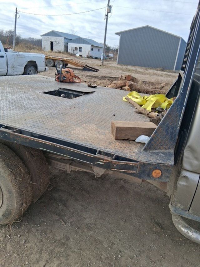 2001 Chevrolet Silverado 3500 Ext Cab 157.5" WB 4WD DRW LS - 22960601 - 4