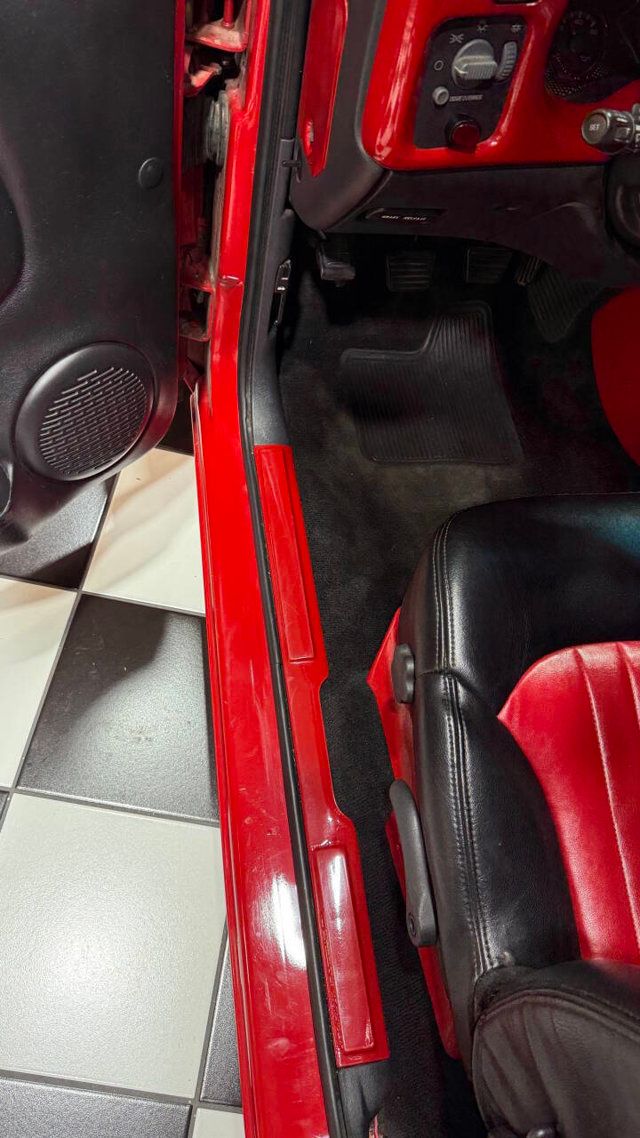 2001 Chevrolet S-10 LS 2dr Standard Cab 2WD SB - 22922678 - 58