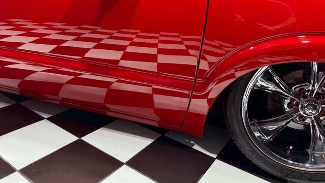 2001 Chevrolet S-10 LS 2dr Standard Cab 2WD SB - 22922678 - 71