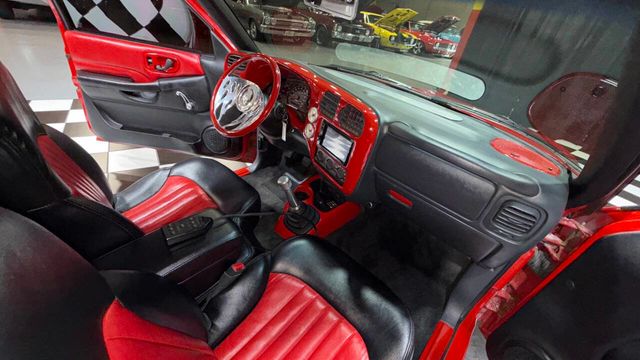 2001 Chevrolet S-10 LS 2dr Standard Cab 2WD SB - 22922678 - 82