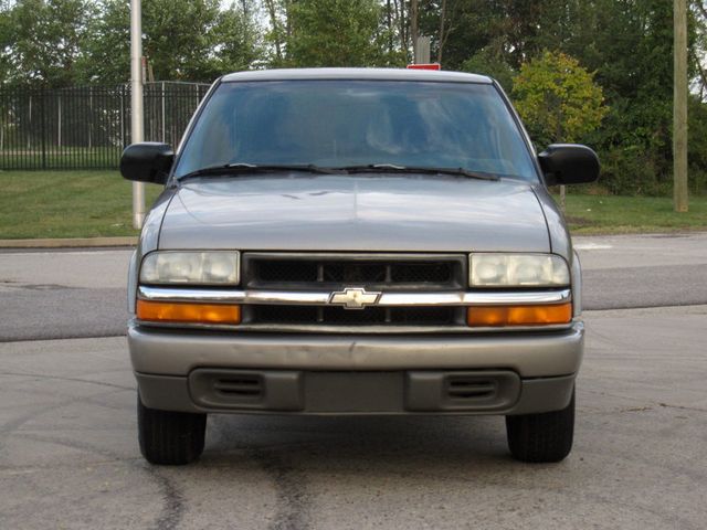 2001 Chevrolet S-10 Reg Cab 118" WB - 22915806 - 4