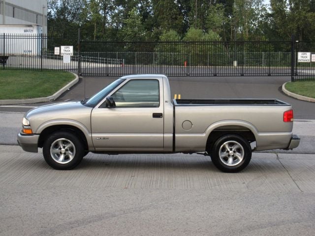 2001 Chevrolet S-10 Reg Cab 118" WB - 22915806 - 5