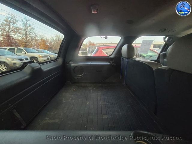 2001 Chevrolet Tahoe  - 22944278 - 6
