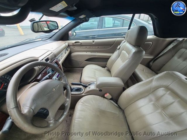 2001 Chrysler Sebring 2dr Convertible LXi - 23042590 - 7