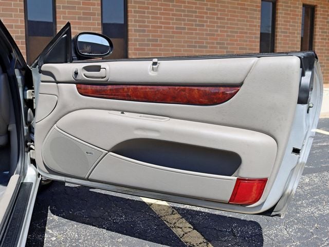 2001 Chrysler Sebring 2dr Convertible LXi - 23015785 - 22