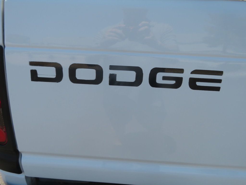 2001 Dodge Ram SLT photo 13