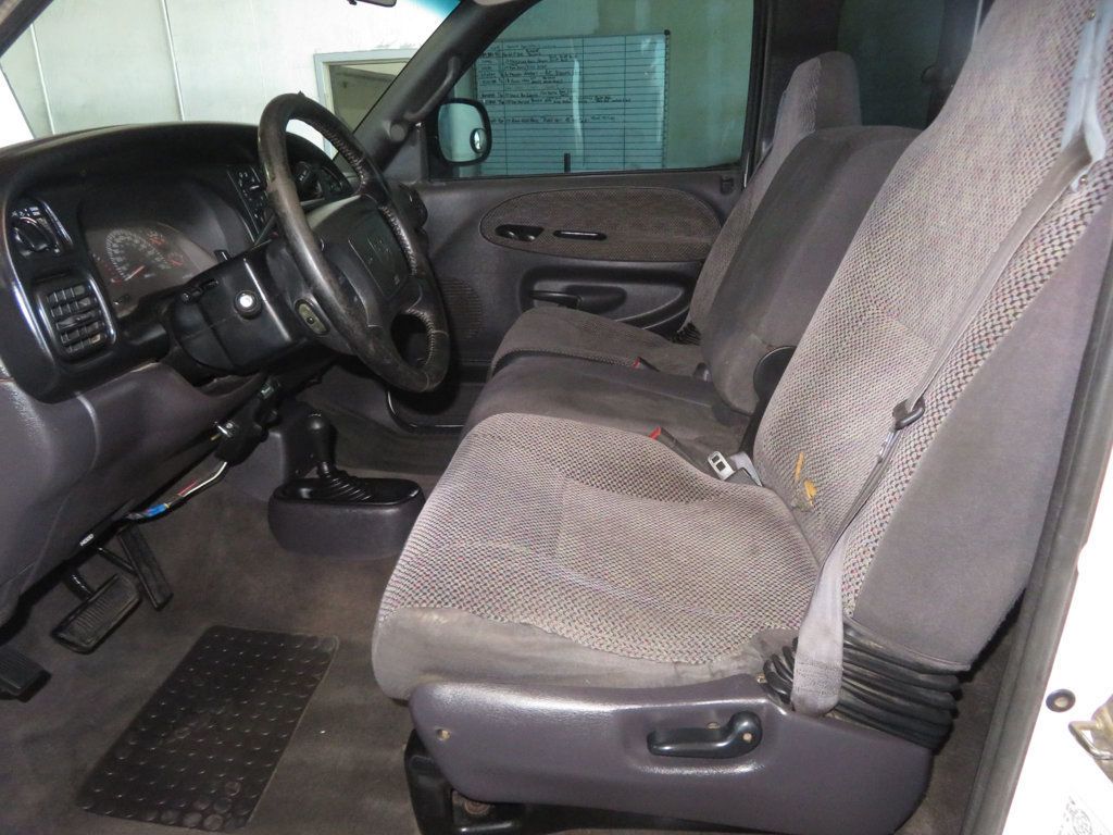 2001 Dodge Ram 2500 SLT EXTRA CLEAN 5.9 CUMMINS DIESEL 4X4 EXTENDED CAB 4X4 - 22902776 - 19