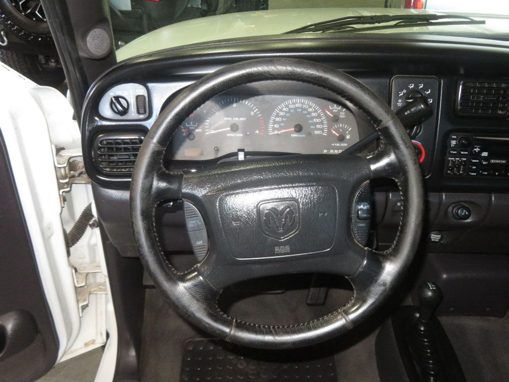 2001 Dodge Ram SLT photo 31