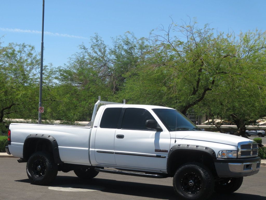 2001 Dodge Ram SLT photo 4