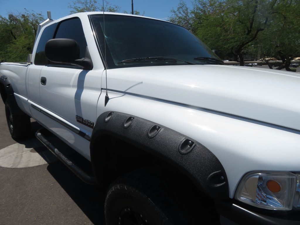 2001 Dodge Ram SLT photo 9