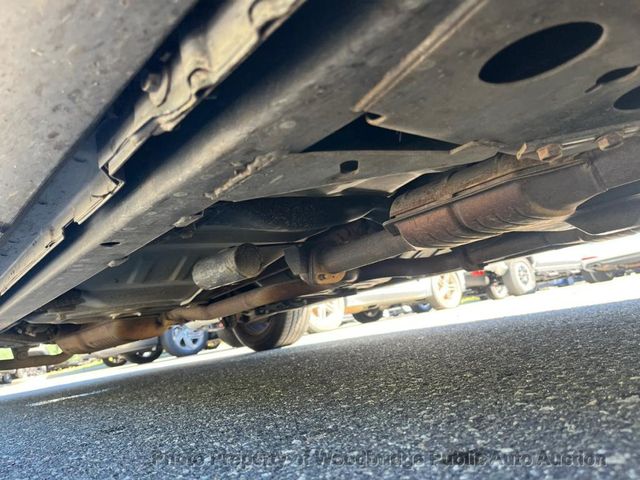 2001 Ford Crown Victoria 4dr Sedan LX - 22935257 - 16