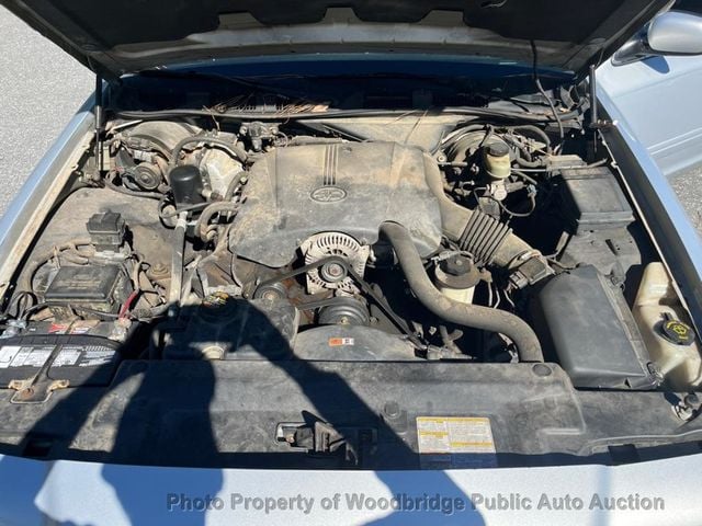 2001 Ford Crown Victoria 4dr Sedan LX - 22935257 - 19