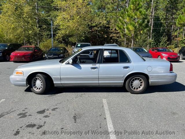 2001 Ford Crown Victoria 4dr Sedan LX - 22935257 - 4