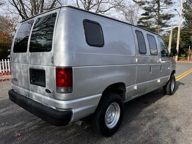 2001 Ford E250 Econoline Passenger Van - 22697963 - 4