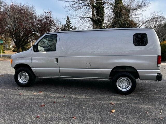 2001 Ford E250 Econoline Passenger Van - 22697963 - 7