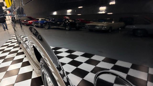 2001 Ford Excursion 137" WB Limited - 22957528 - 30