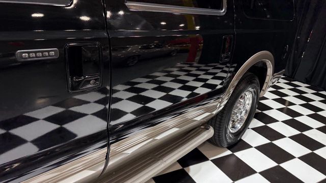 2001 Ford Excursion 137" WB Limited - 22957528 - 34