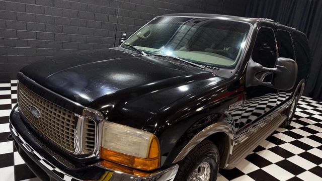 2001 Ford Excursion 137" WB Limited - 22957528 - 38