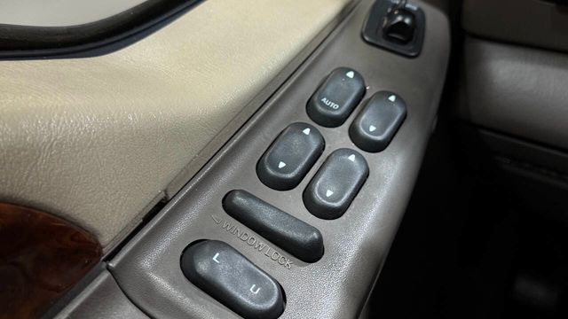 2001 Ford Excursion 137" WB Limited - 22957528 - 46