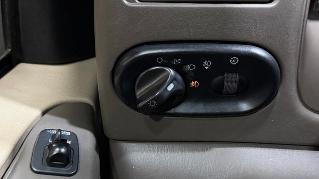 2001 Ford Excursion 137" WB Limited - 22957528 - 47