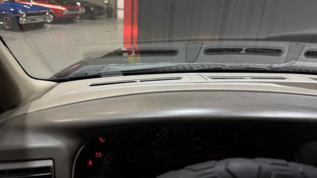 2001 Ford Excursion 137" WB Limited - 22957528 - 48