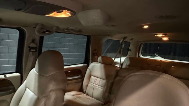 2001 Ford Excursion 137" WB Limited - 22957528 - 62
