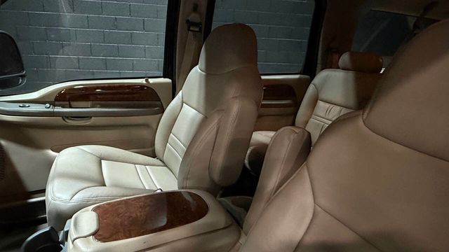 2001 Ford Excursion 137" WB Limited - 22957528 - 64