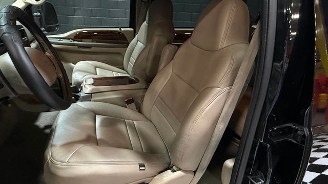 2001 Ford Excursion 137" WB Limited - 22957528 - 67