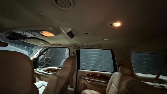 2001 Ford Excursion 137" WB Limited - 22957528 - 77