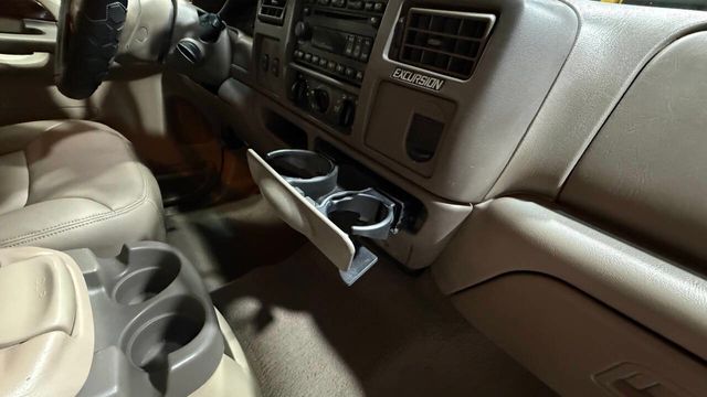 2001 Ford Excursion 137" WB Limited - 22957528 - 83