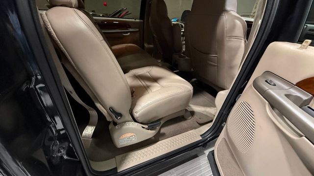 2001 Ford Excursion 137" WB Limited - 22957528 - 91