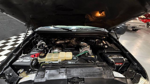 2001 Ford Excursion 137" WB Limited - 22957528 - 97