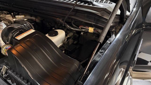 2001 Ford Excursion 137" WB Limited - 22957528 - 98