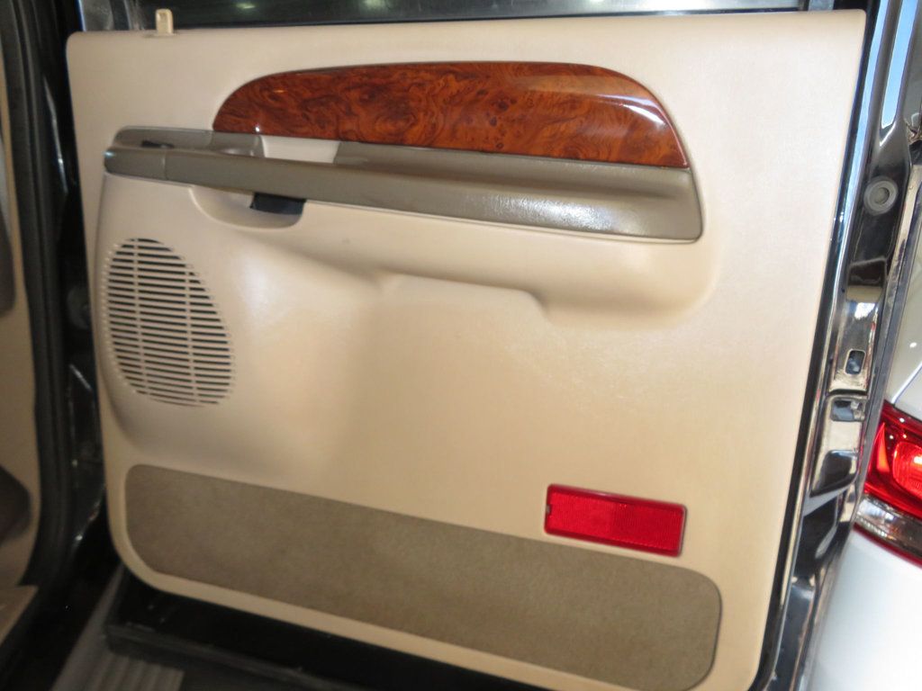 2001 Ford Excursion 2001 EXTRA CLEAN LIMITED EXCURSION 4X4 LIFTED LOW MILES FOR 2001 - 22937660 - 27