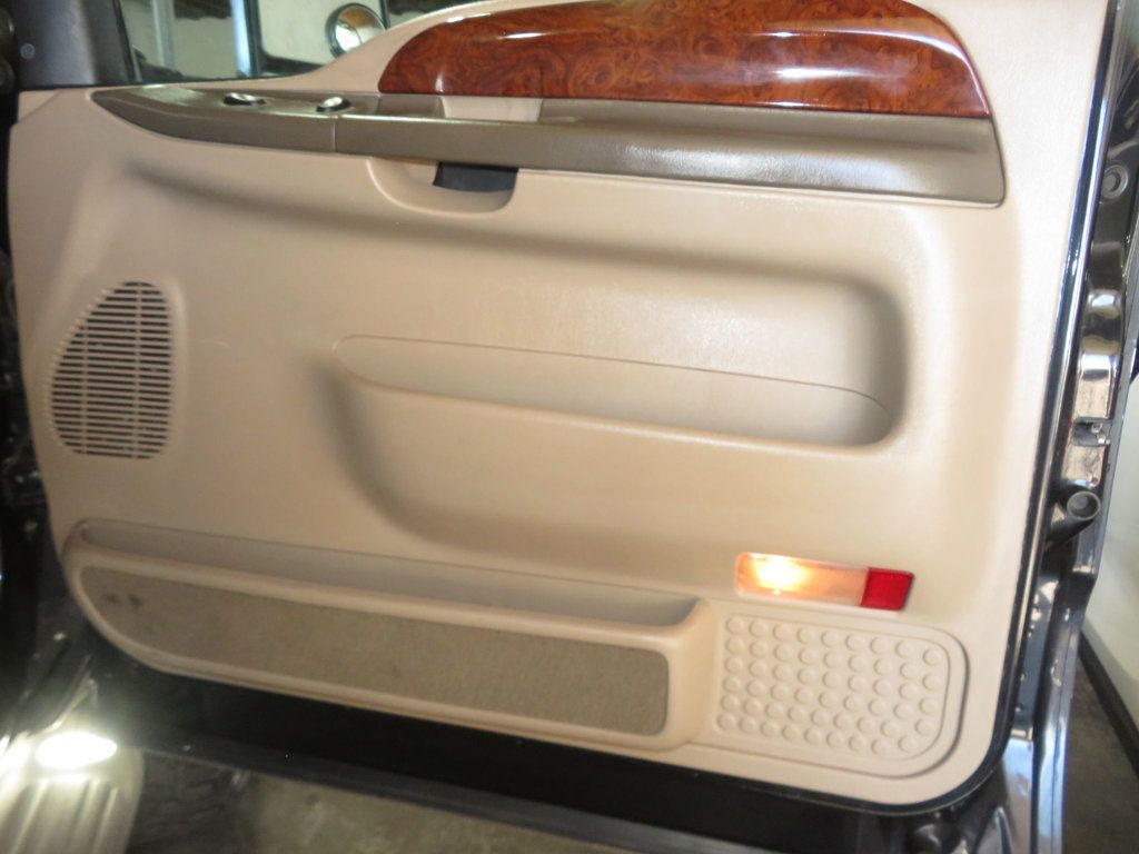 2001 Ford Excursion 2001 EXTRA CLEAN LIMITED EXCURSION 4X4 LIFTED LOW MILES FOR 2001 - 22937660 - 31