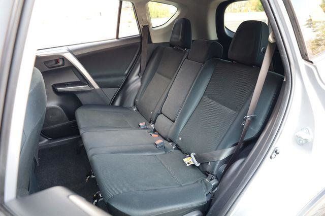 2001 Ford Explorer 4dr 112" WB Limited AWD - 23015945 - 19