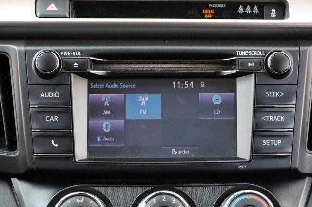 2001 Ford Explorer 4dr 112" WB Limited AWD - 23015945 - 35