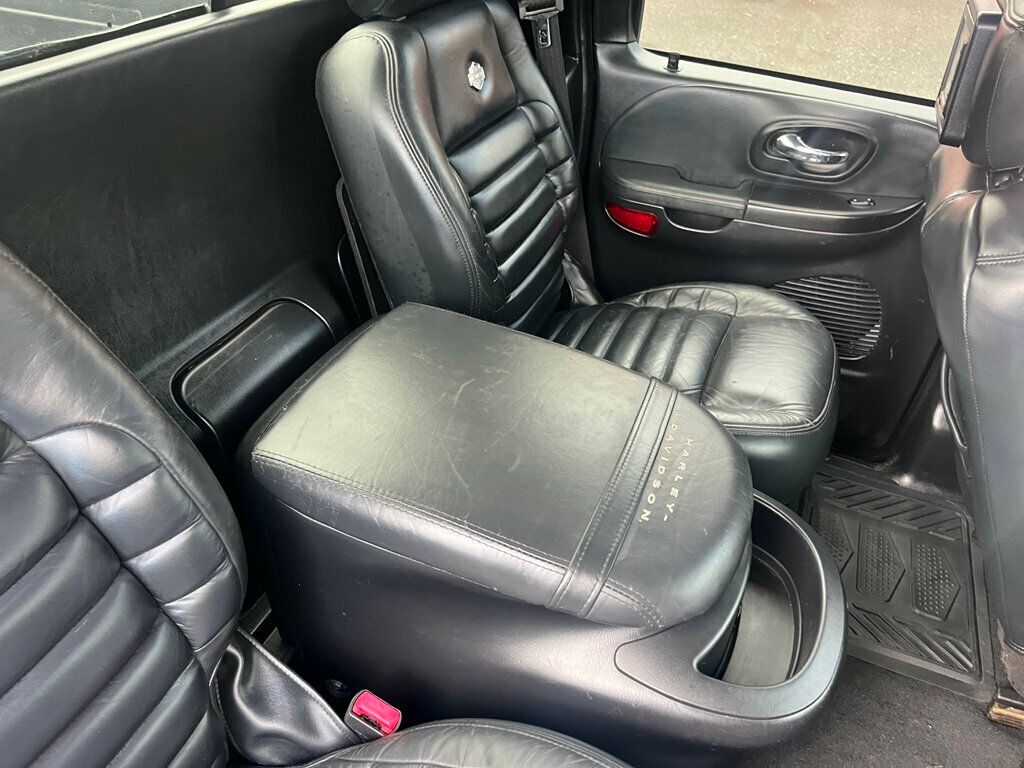 2001 Ford F-150 SuperCrew Harley-Davidson - 22989554 - 32