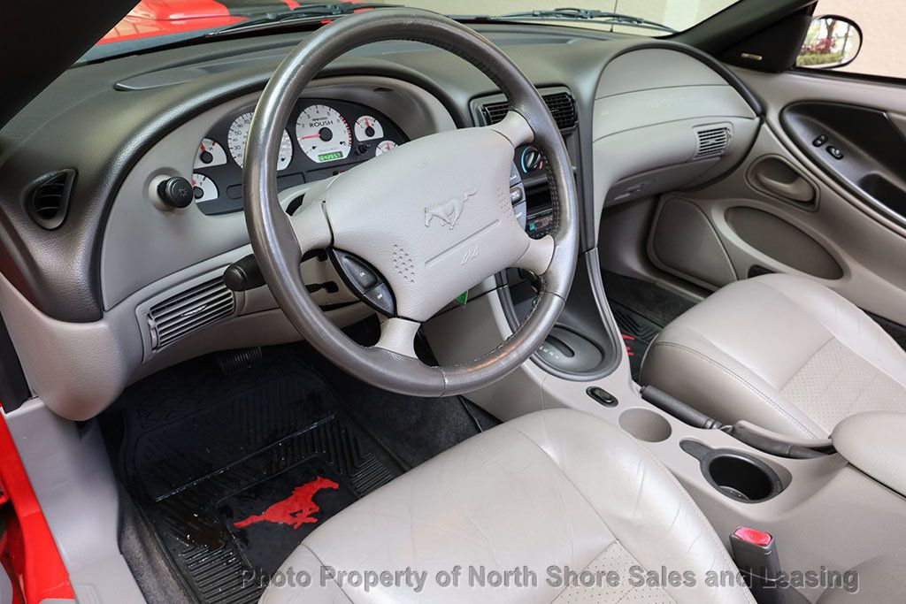2001 Ford Mustang 2dr Convertible GT Deluxe - 22961913 - 32
