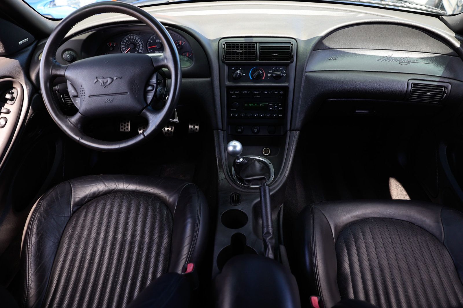 2001 Ford Mustang GT Bullitt photo 2
